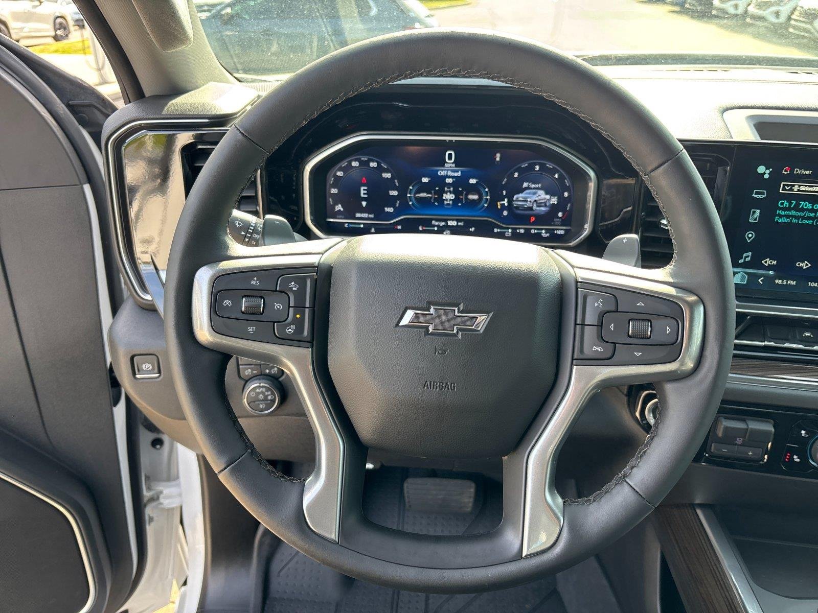 Used 2024 Summit White Chevrolet RST image 18