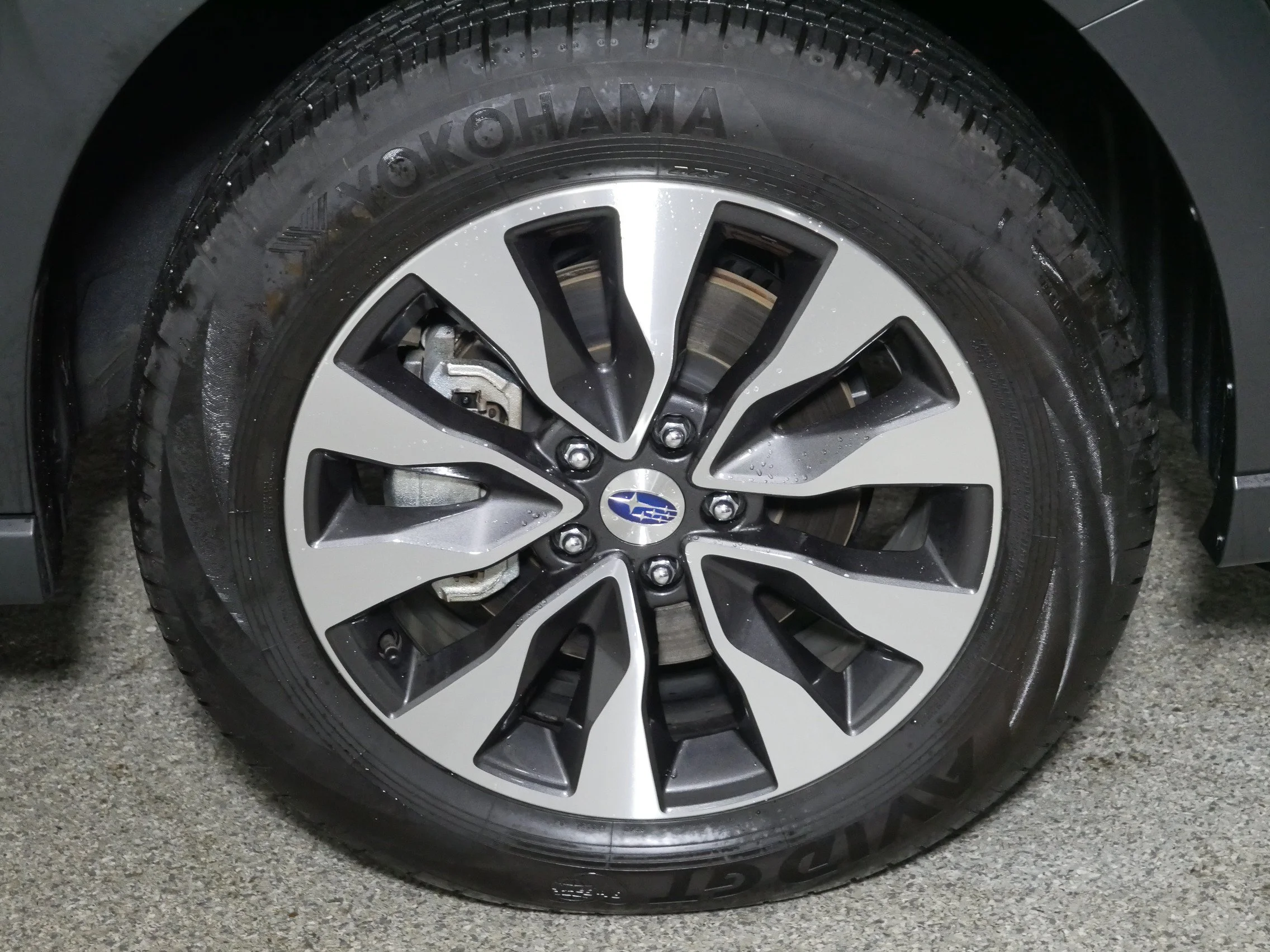 Used 2025 Crystal Black Silica Subaru Limited image 15