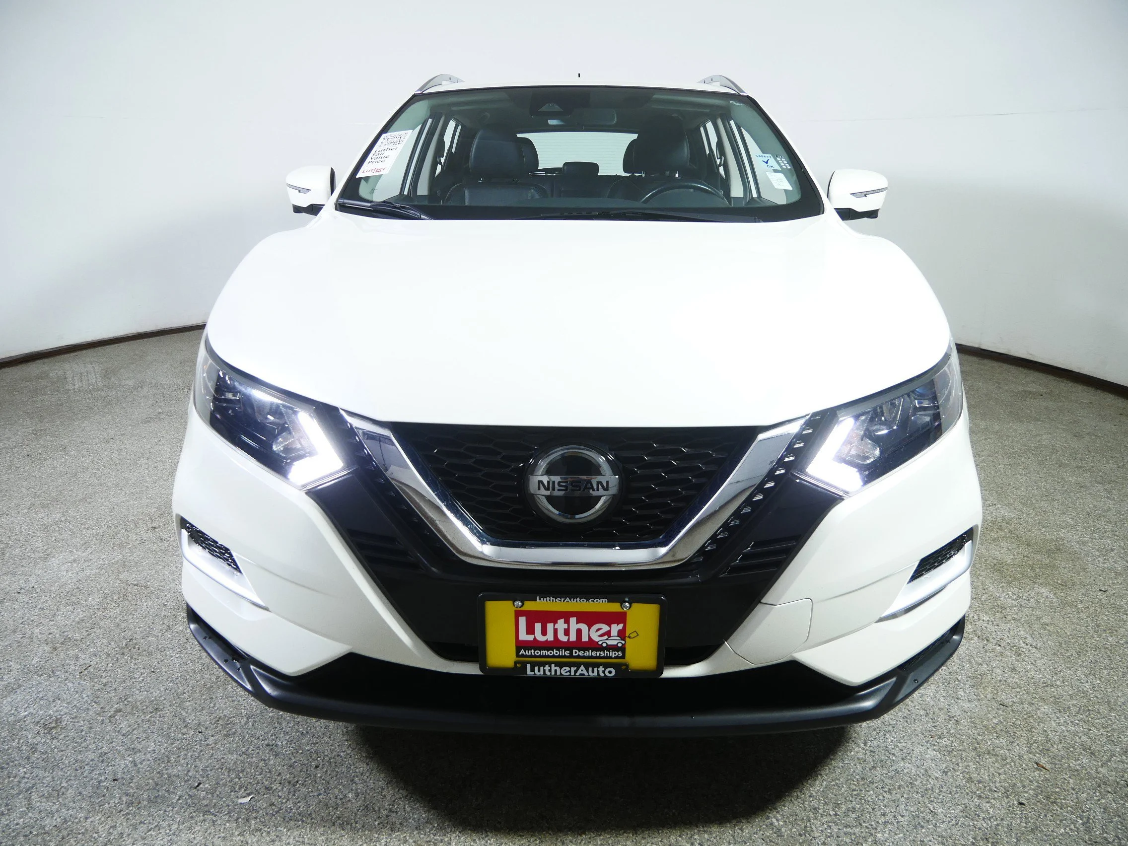Used 2022 Nissan Rogue Sport SL with VIN JN1BJ1CW8NW493414 for sale in Waite Park, Minnesota