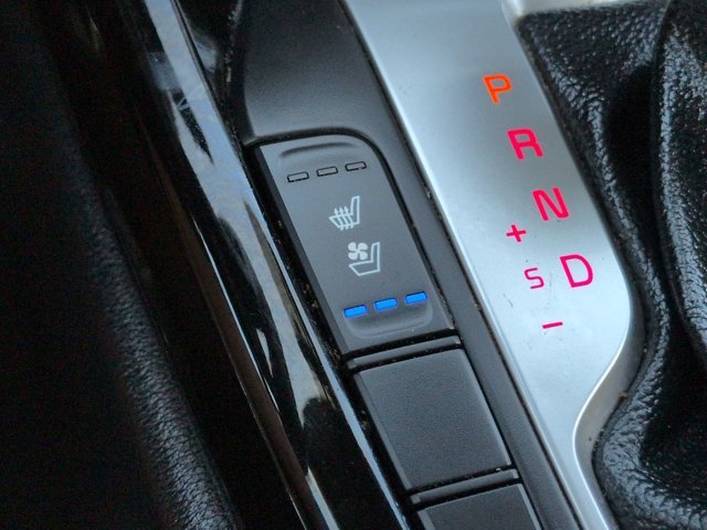 Used 2024 Black Kia GT-Line image 23
