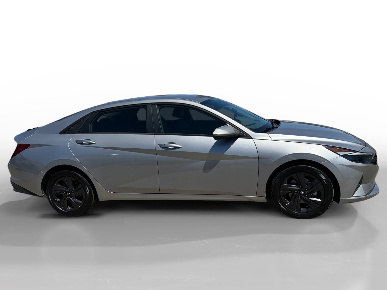 Certified Used 2021 Shimmering Silver Pearl Hyundai SEL image 6