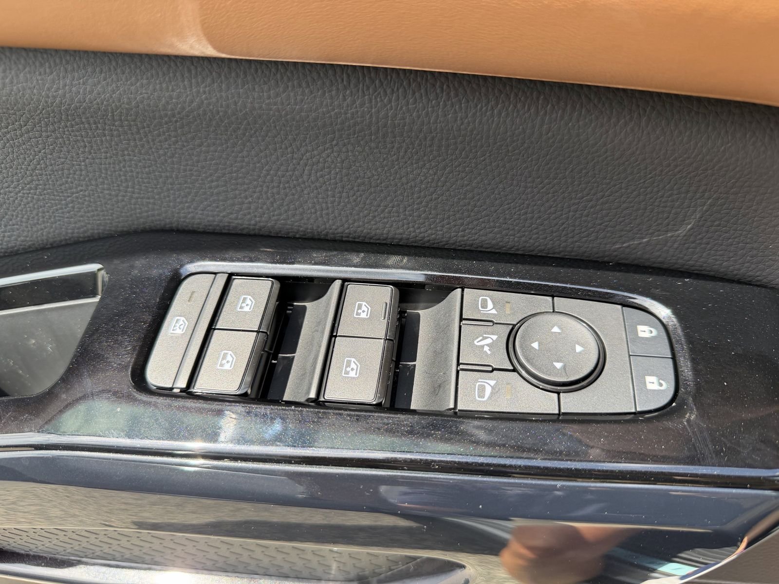 New 2026 Gray Nissan Platinum image 20