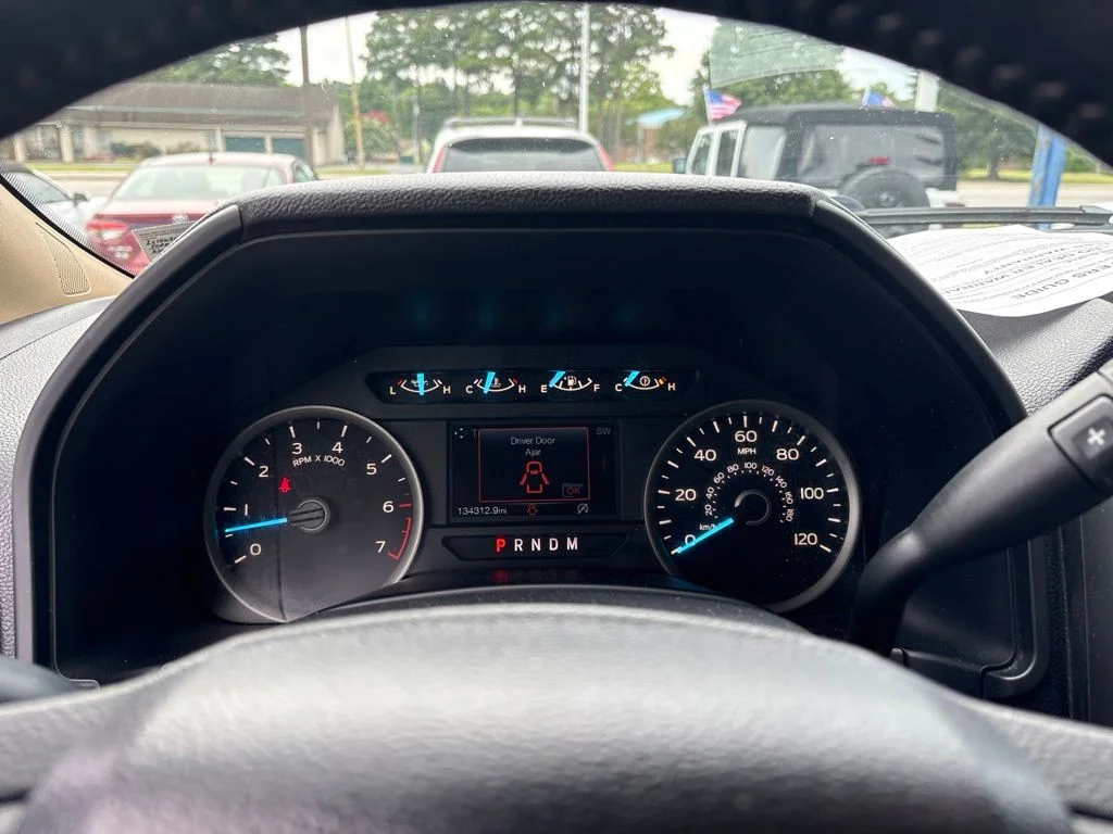 Used 2018 Red Ford XLT image 25