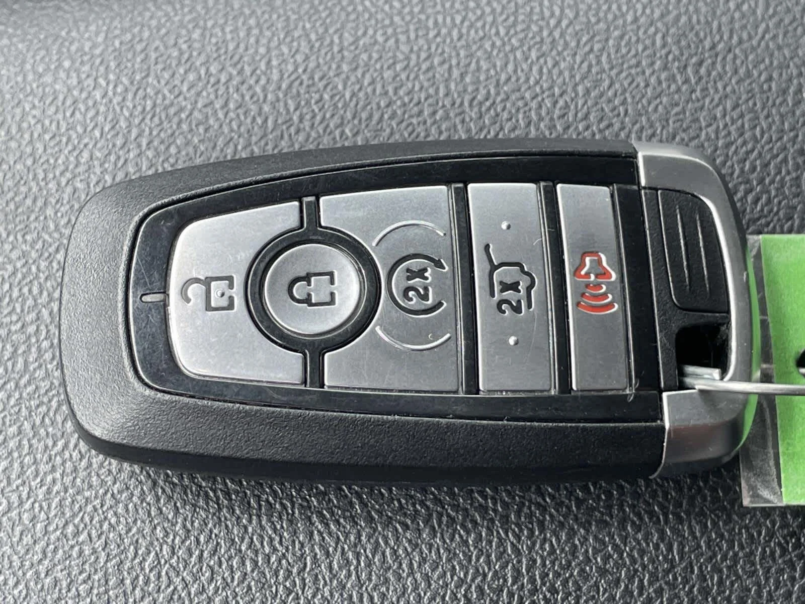 Used 2023 Cinnabar Red Metallic Premium Colorant Ford Platinum image 4