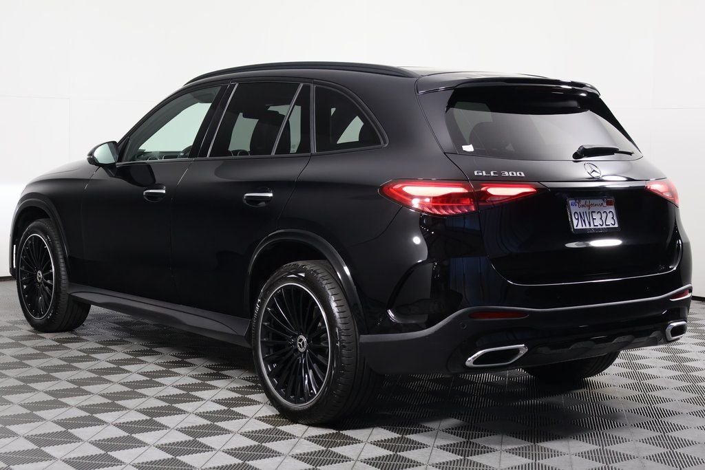 Certified Used 2024 Black Mercedes-Benz GLC 300 image 6