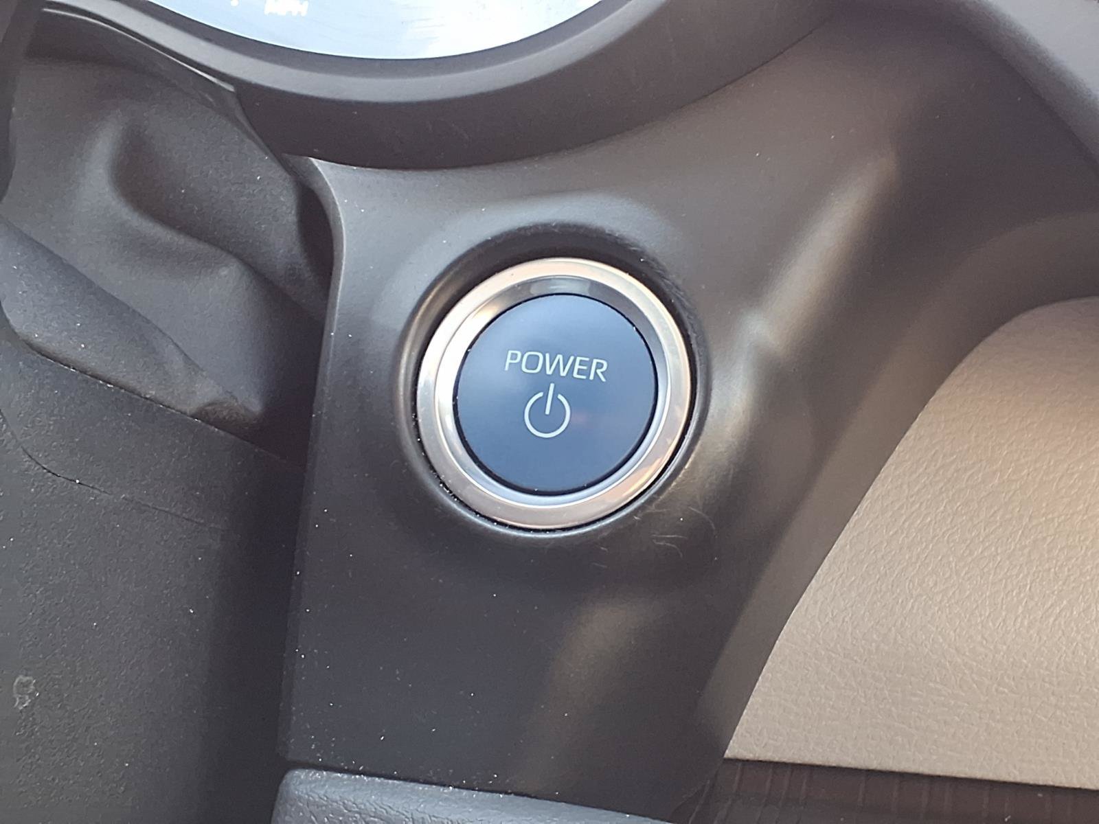 Certified Used 2024 Pearl Toyota XLE image 24