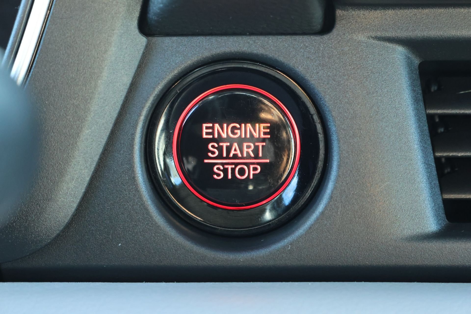 Used 2025  Honda Touring image 11