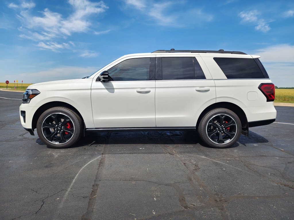Used 2024 Star White Metallic Tri-Coat Ford Limited image 8