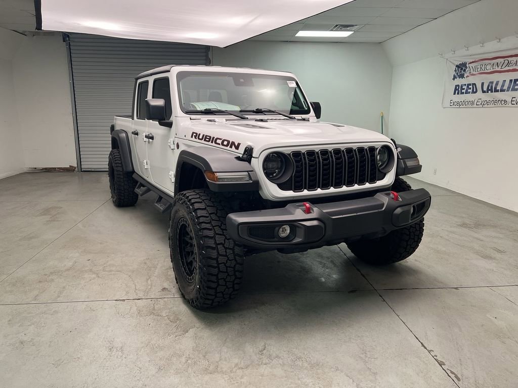 2024 Jeep Gladiator Rubicon's photo