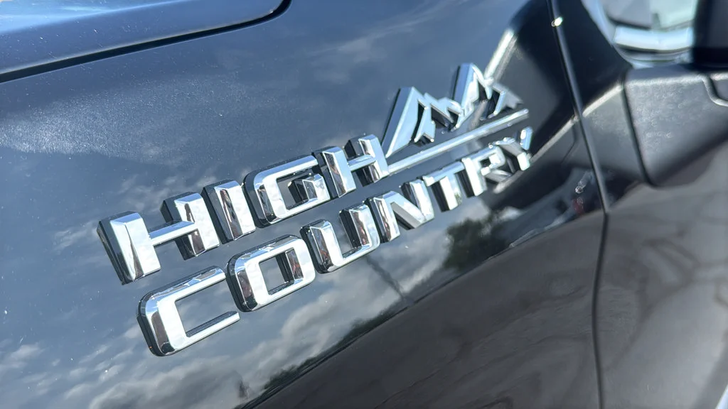 New 2026 Black Chevrolet High Country image 33