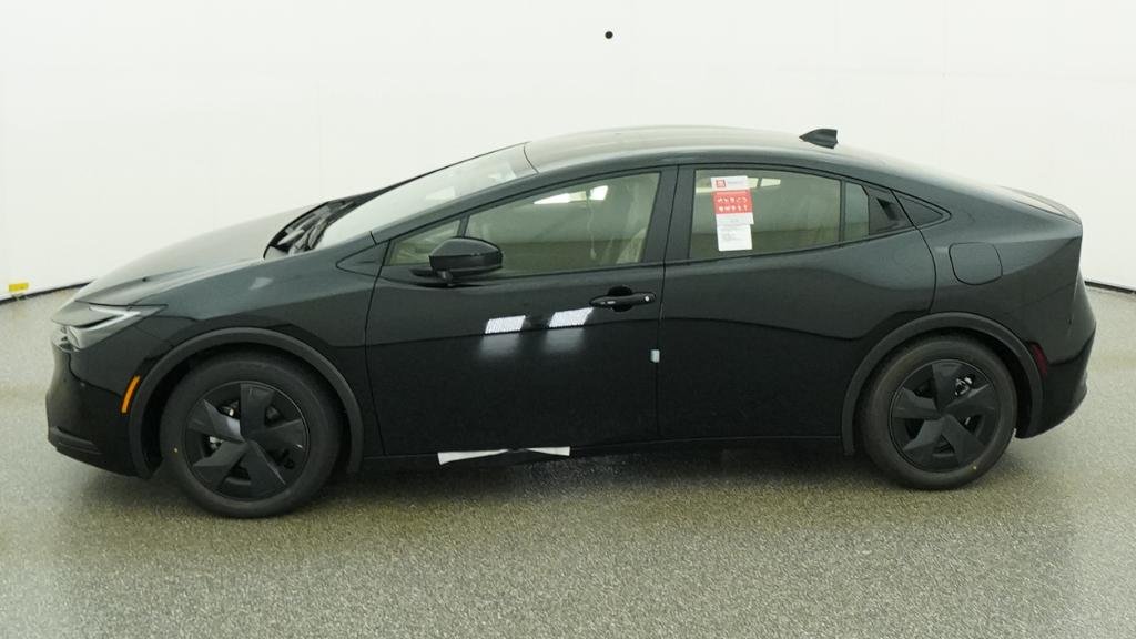 New 2026 Midnight Black Metallic Toyota LE image 10