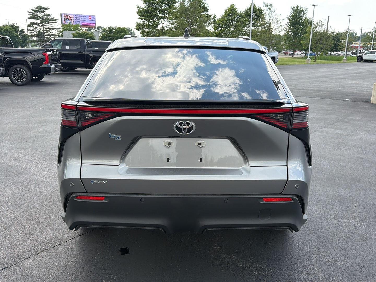2026 Toyota bZ XLE - Photo 9