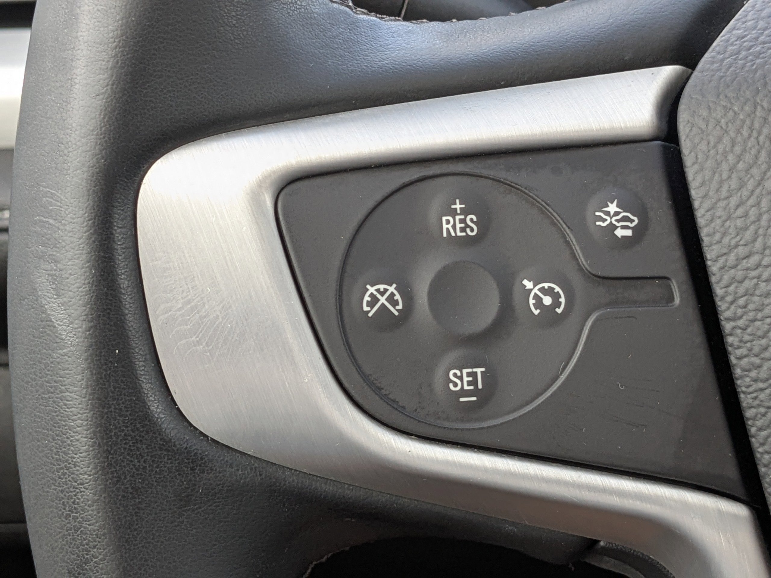 2023 GMC Acadia SLT - Photo 30