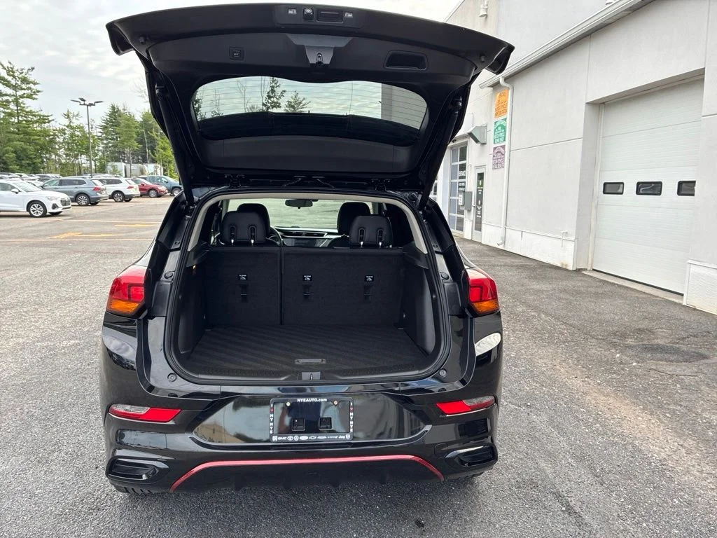 Used 2023 Black Buick Select image 53