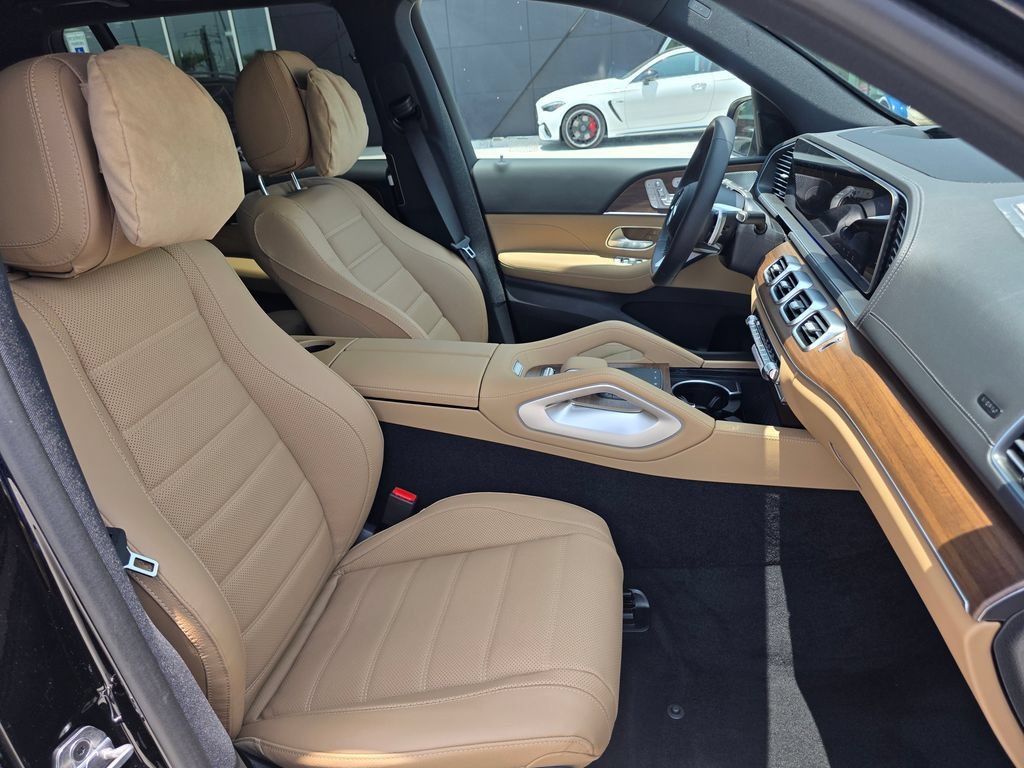 New 2026 Obsidian Black Metallic Mercedes-Benz GLS 580 image 49