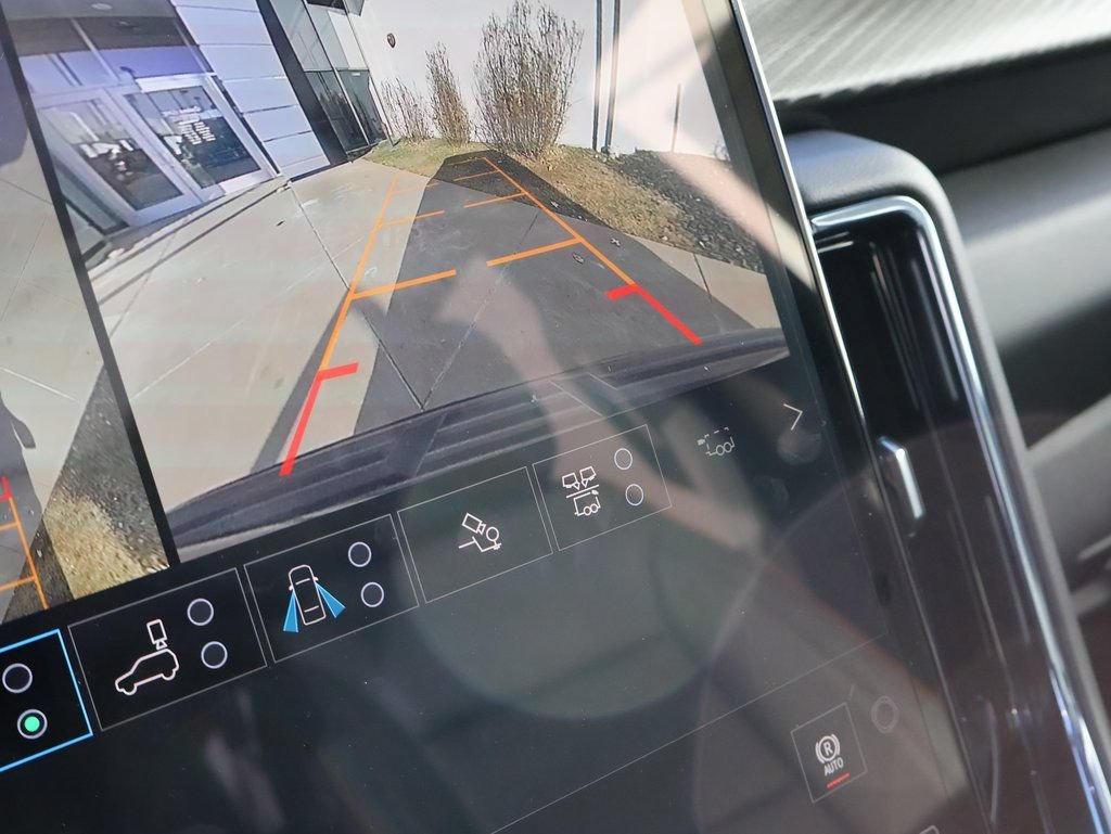 2026 GMC Yukon XL AT4 - Photo 33