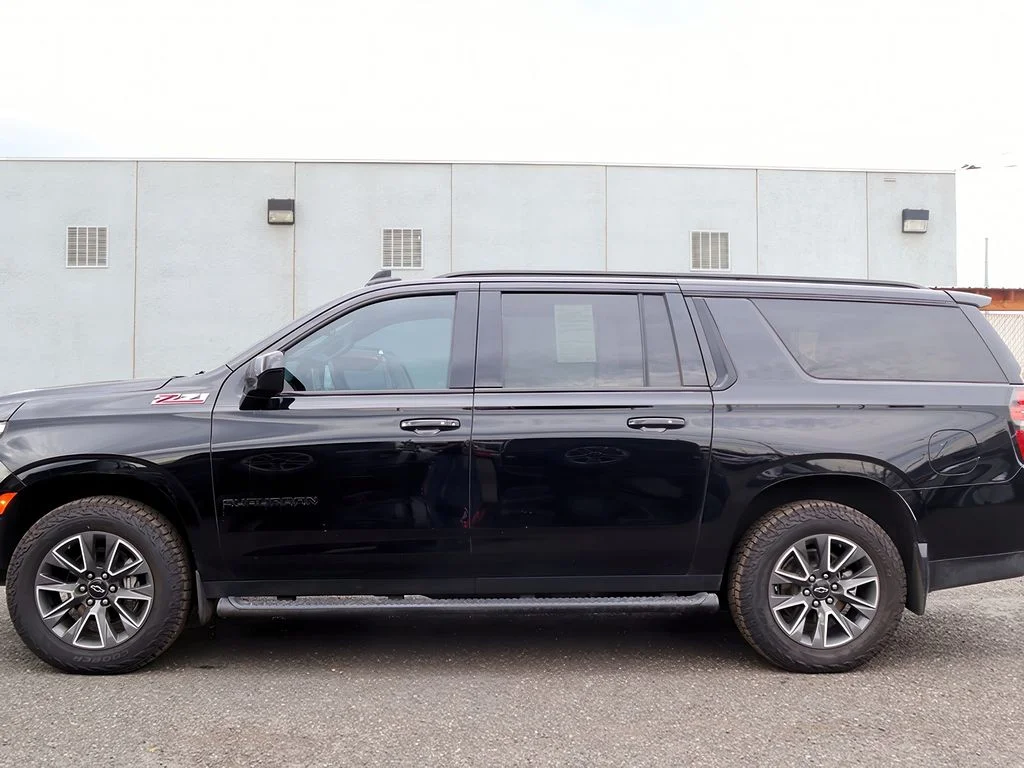 2023 Chevrolet Suburban Z71 - Photo 7