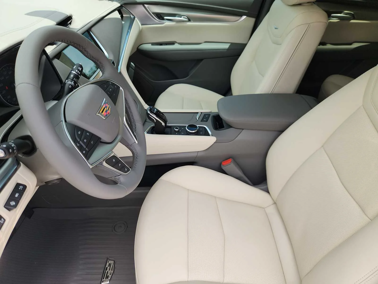 2026 Cadillac XT5 Premium Luxury - Photo 8