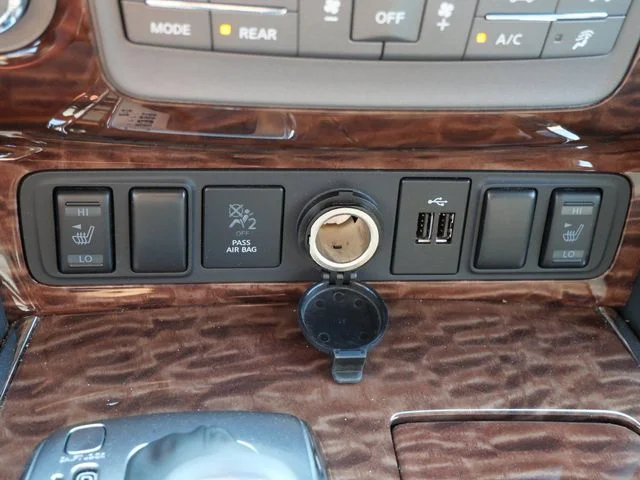 Used 2019 Blue Pearl Nissan SV image 26
