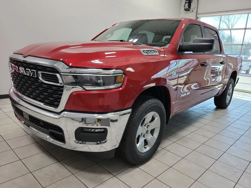 New 2026 Molten Red Pearl-Coat Exterior Paint RAM Big Horn/Lone Star image 3