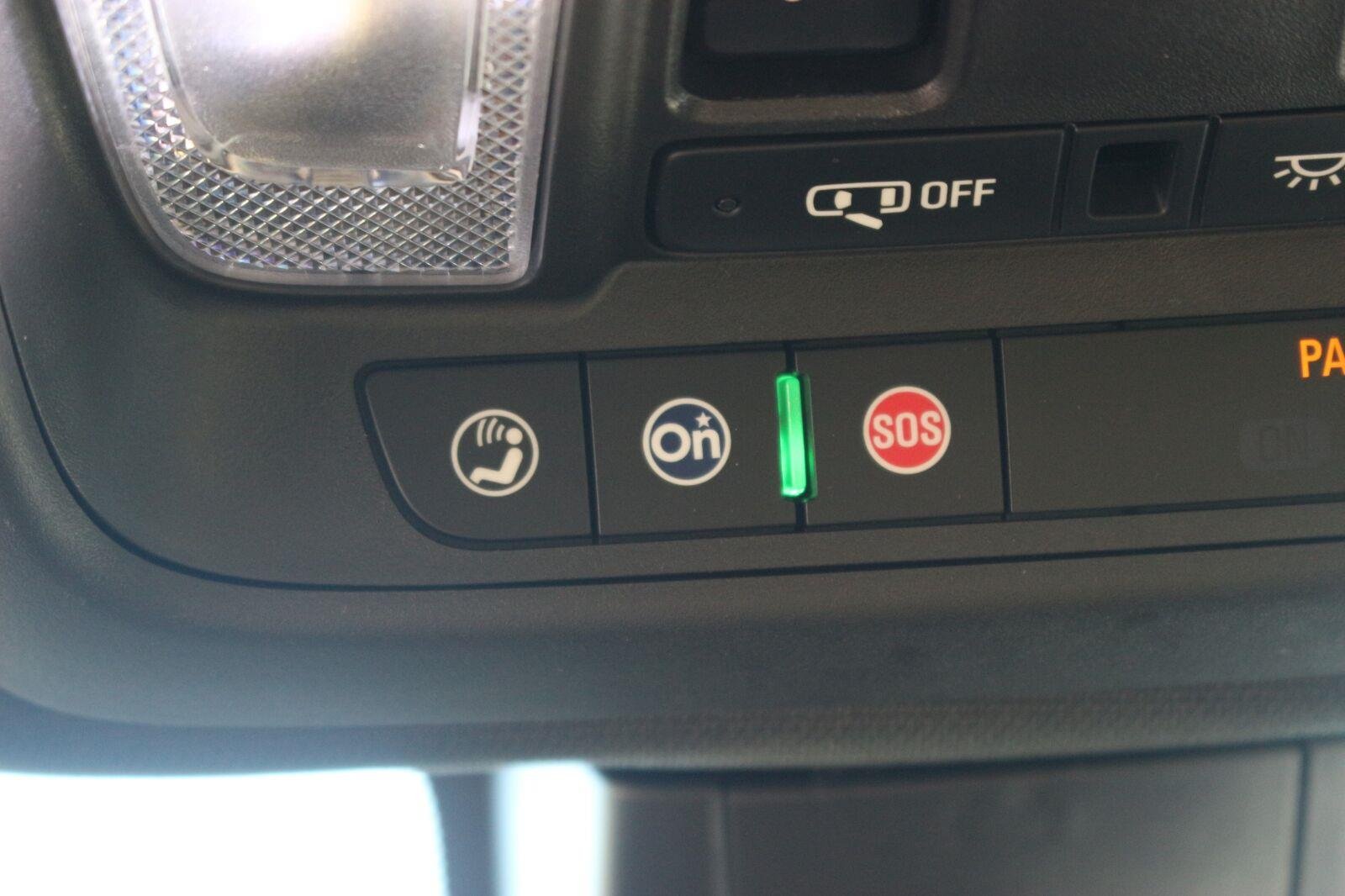 Used 2020 BLACK Chevrolet Premier image 34