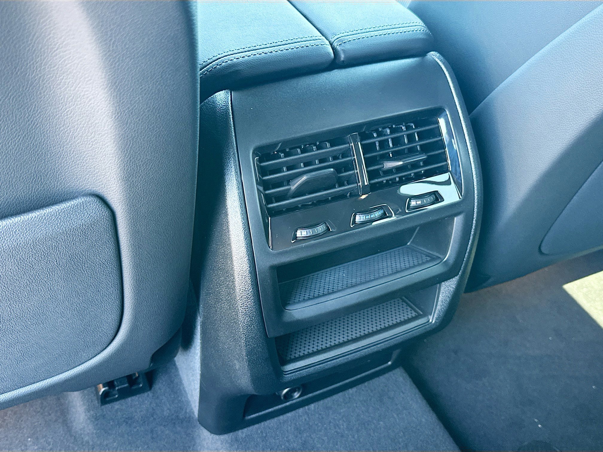 New 2026 Brooklyn Grey Metallic BMW sDrive40i image 19