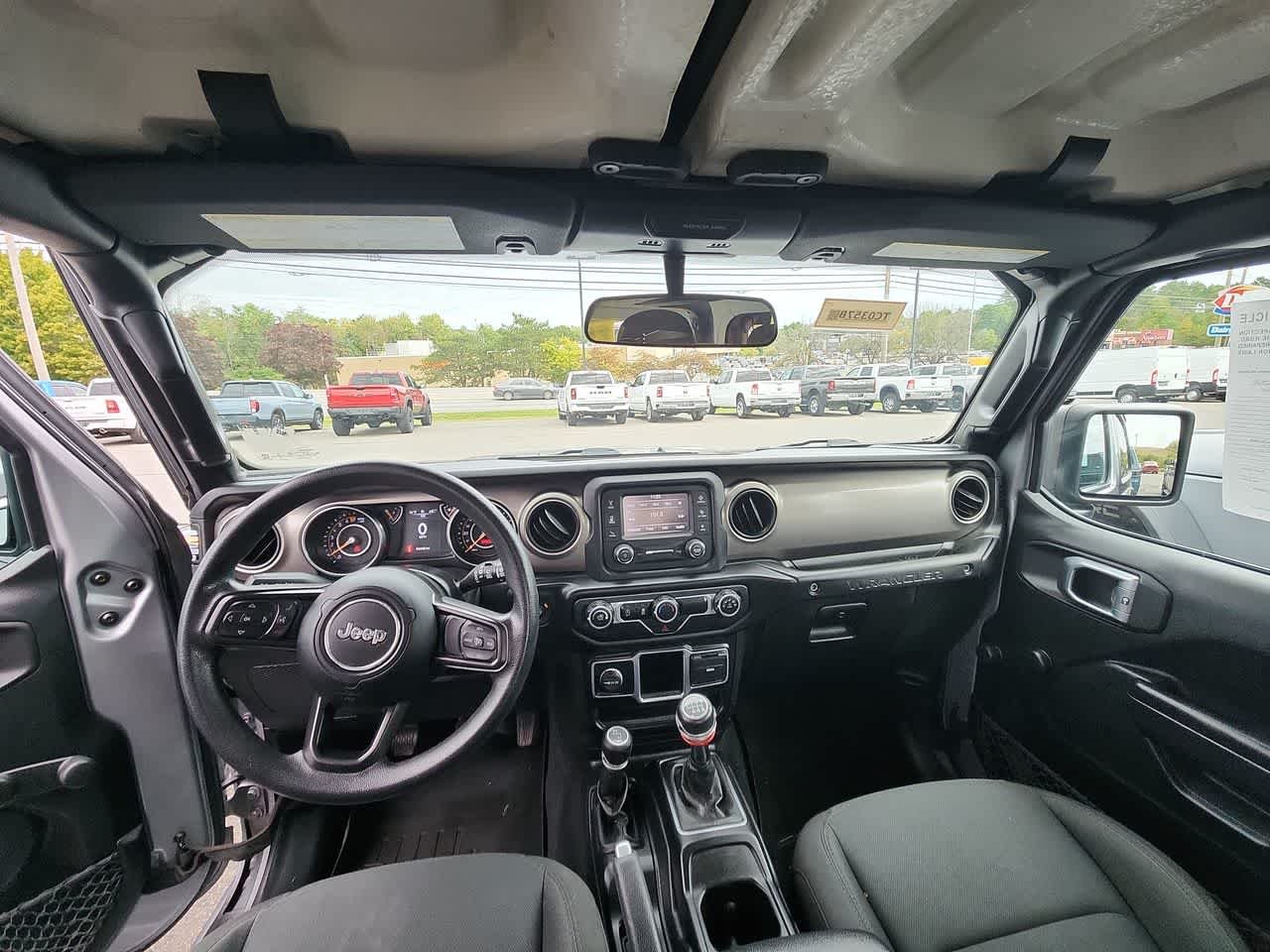 Used 2020 Billet Silver Metallic Clearcoat Jeep Sport image 10