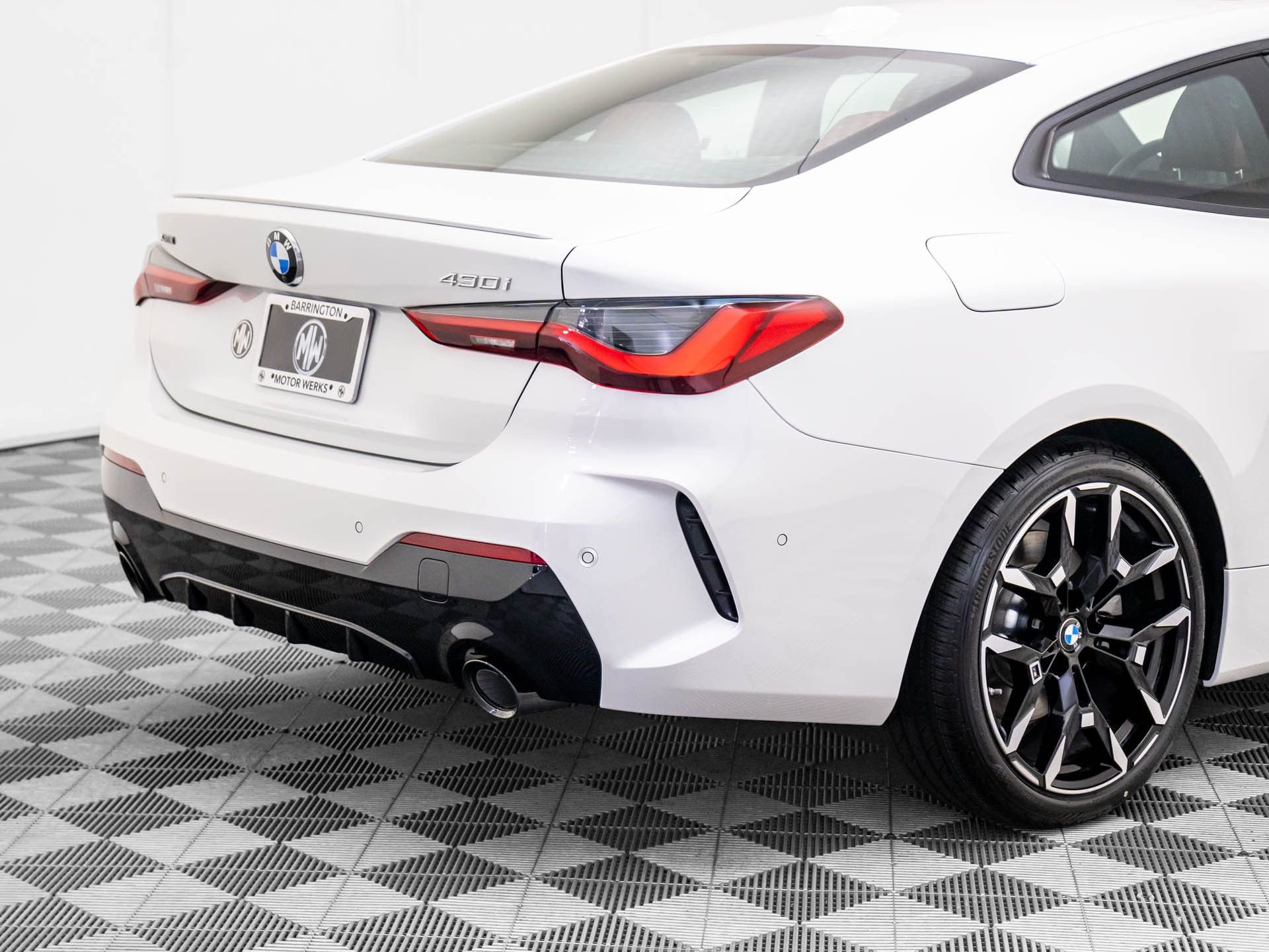 2026 BMW 4 Series 430i - Photo 32