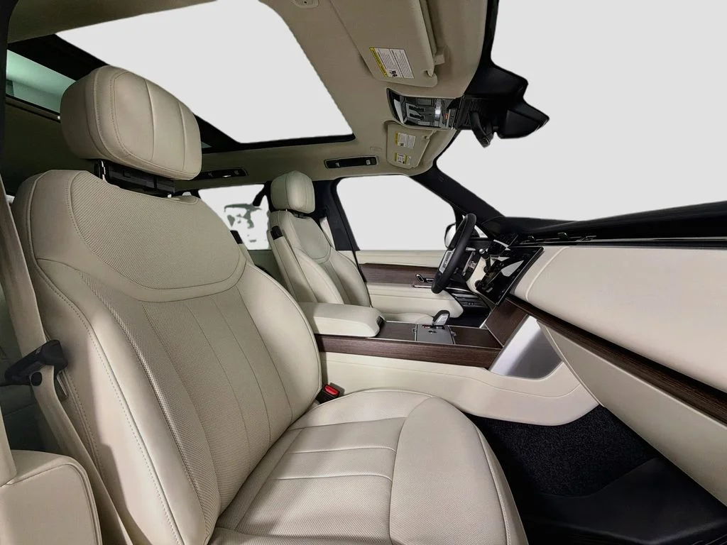 New 2026 Santorini Black Land Rover SE 7 Seats image 30