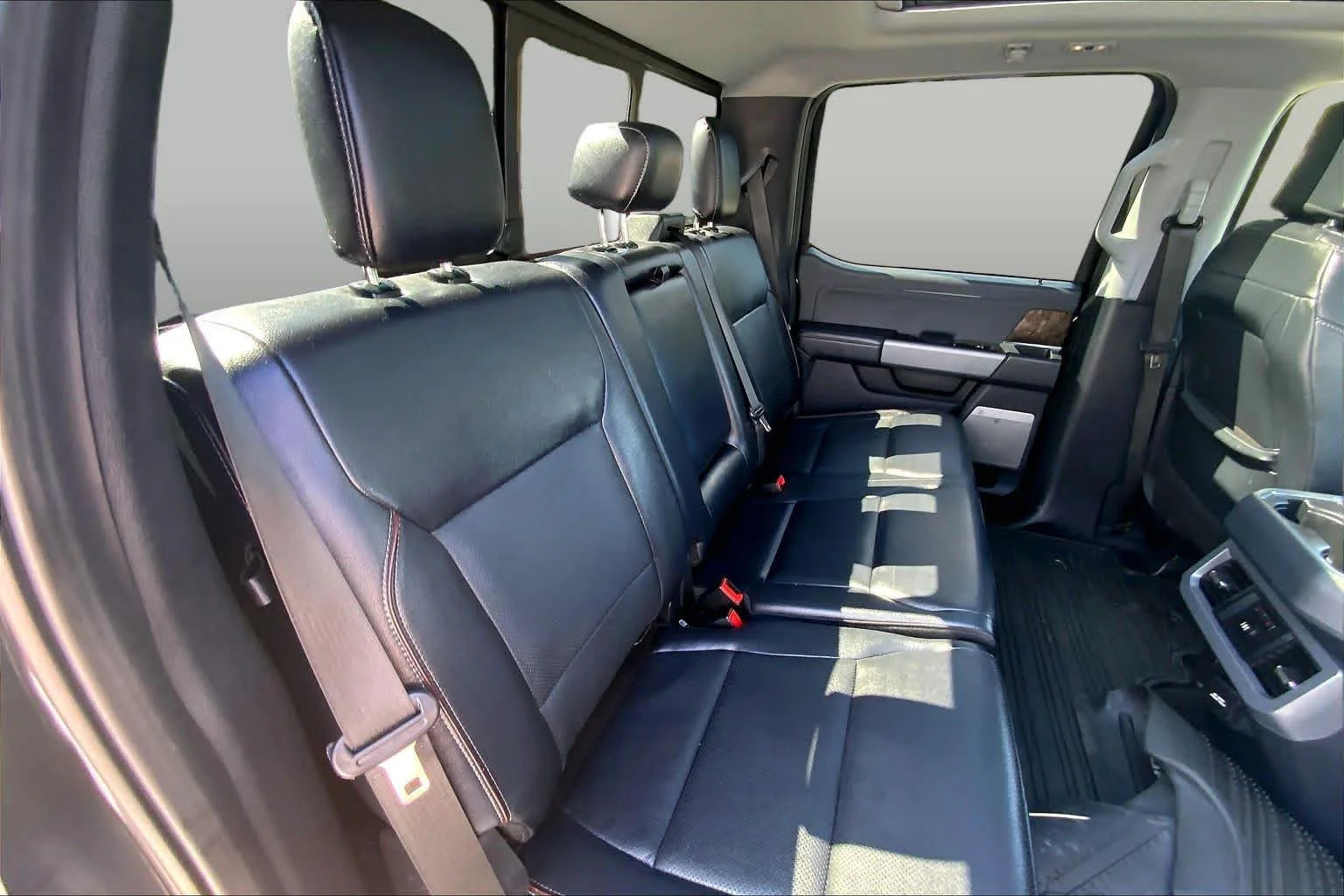 Certified Used 2024 Agate Black Ford LARIAT image 20