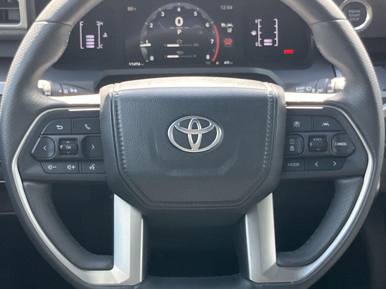 Used 2025 White (Ice Cap) Toyota SR5 image 18