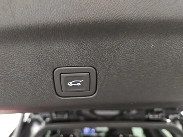 2025 Chevrolet Tahoe Premier - Photo 16
