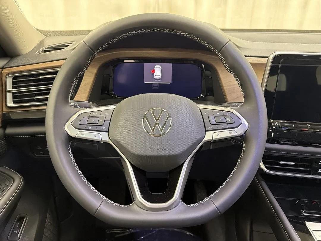New 2026 Pure Gray Volkswagen 2.0T SE w/Technology image 16