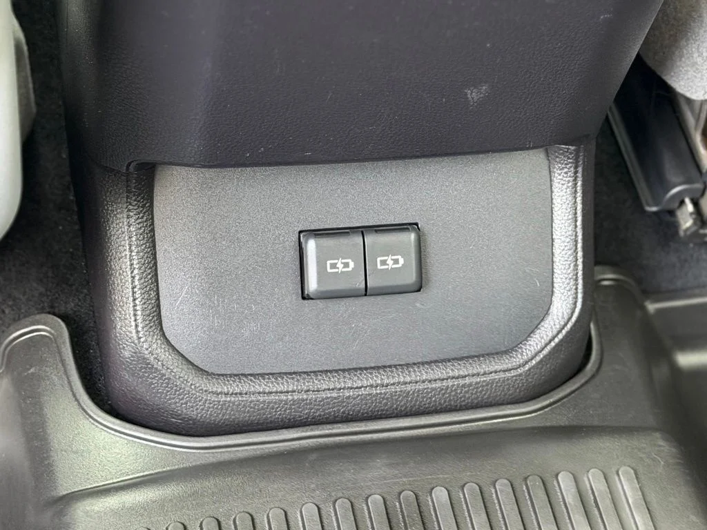 Used 2022 Black Toyota XLE image 15