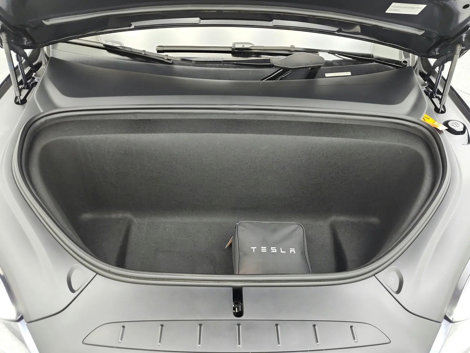 Used 2023 BLACK Tesla AWD image 16