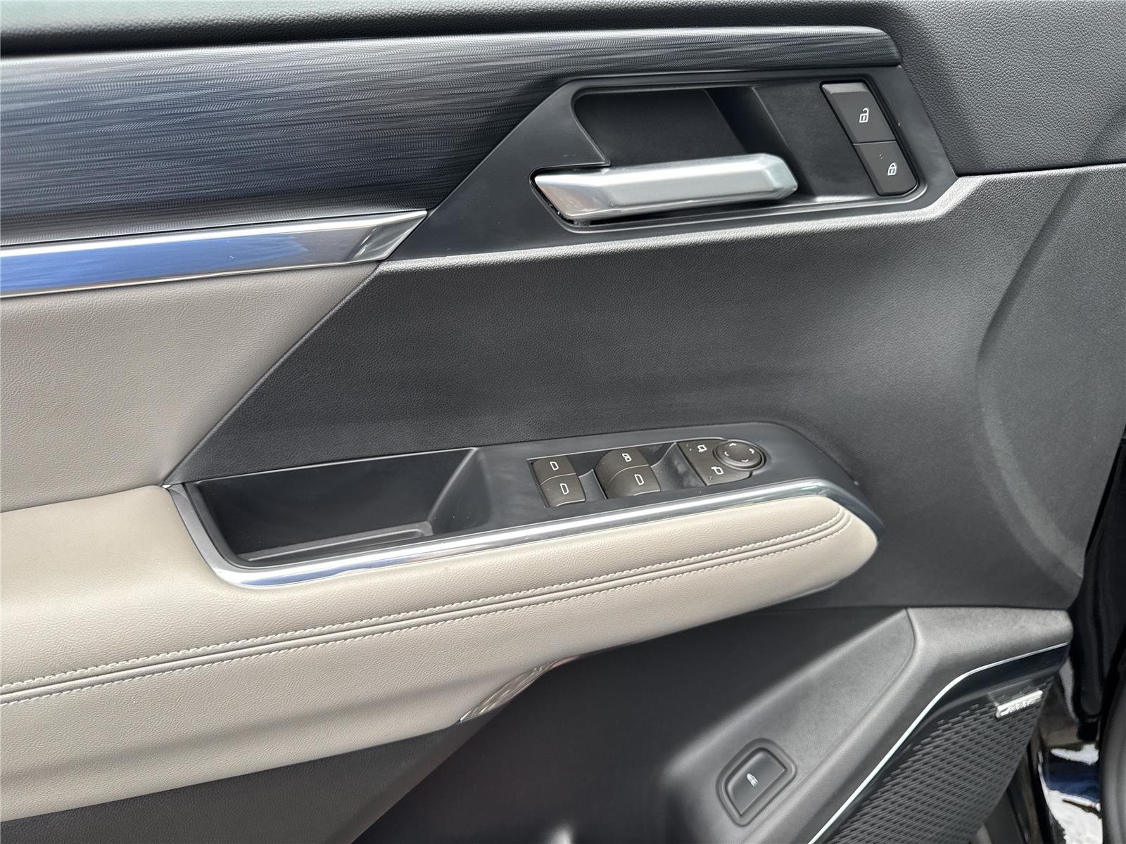 New 2026 Ebony Twilight Metallic GMC Elevation image 17