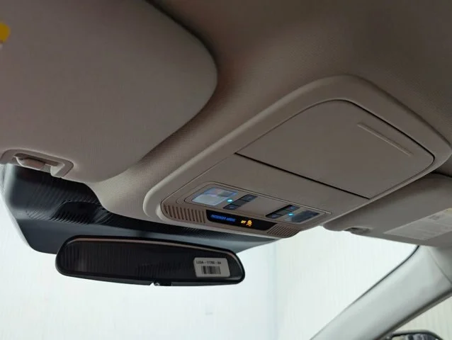 New 2026 Space White Metallic Ford Active image 37