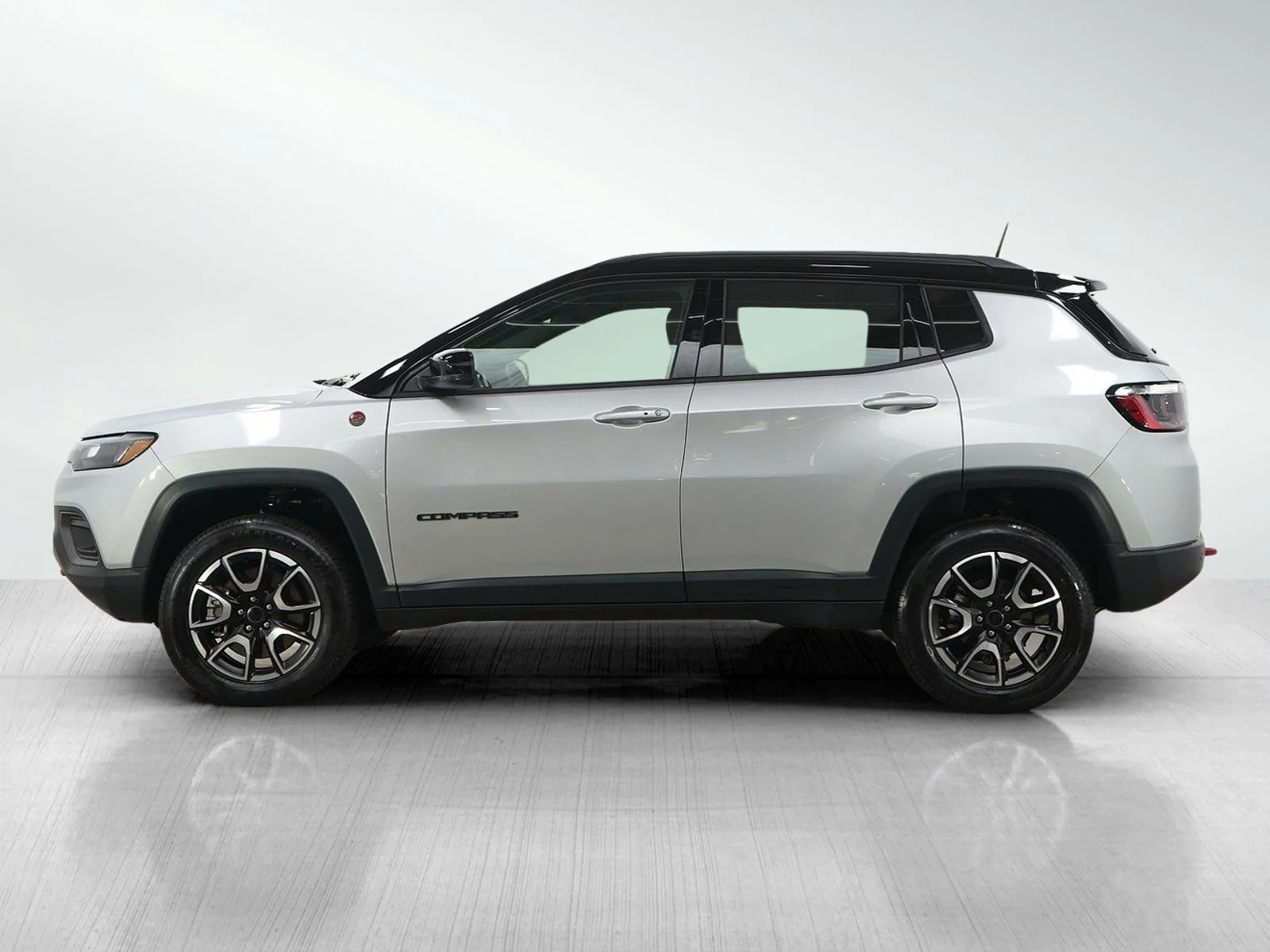 Used 2025 Jeep Compass Trailhawk with VIN 3C4NJDDN3ST536866 for sale in Wayzata, Minnesota