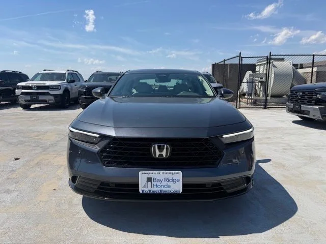 Used 2023 Gray Honda EX-L image 2