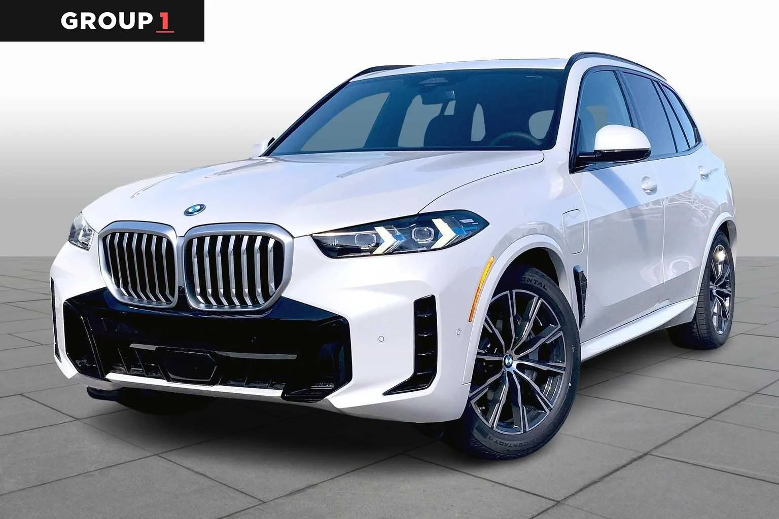 2026 BMW X5 xDrive50e's photo