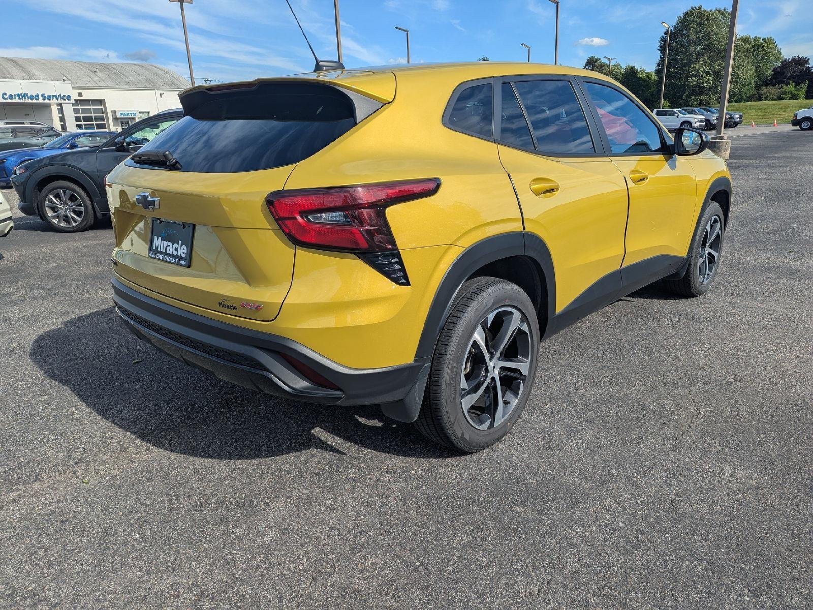 Used 2024 Nitro Yellow Metallic Chevrolet 1RS image 8