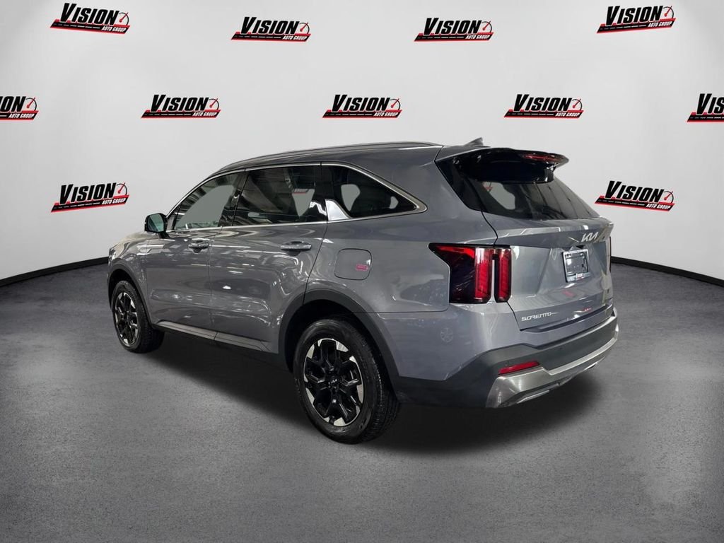 New 2025 Everlasting Silver Kia S image 8