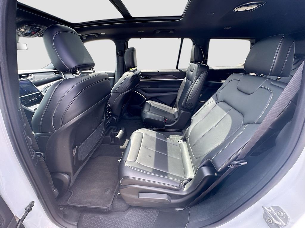 Used 2025 White Jeep Limited image 26
