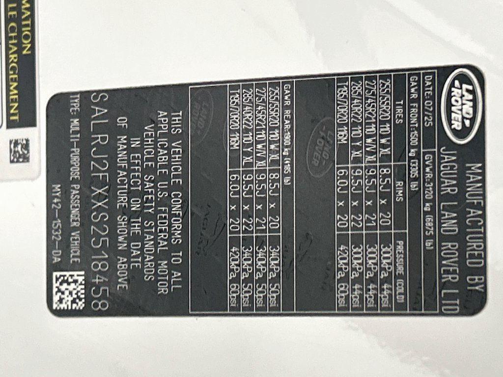Certified Used 2025 Fuji White Land Rover S image 34