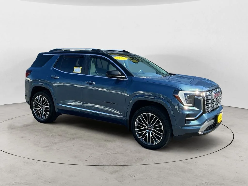 2026 GMC Terrain Denali AWD's photo