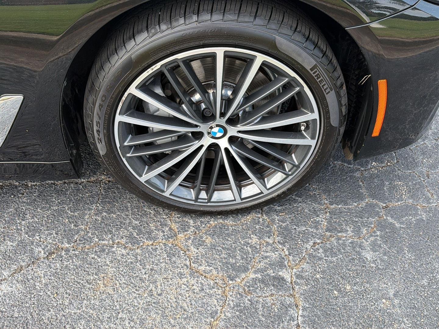 Used 2023 Black Sapphire Metallic BMW 530i image 39