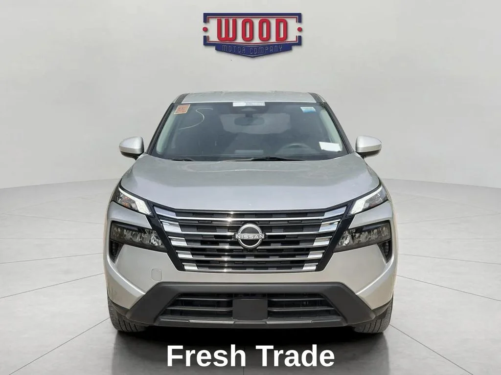 Used 2024 Brilliant Silver Metallic Nissan SV image 2