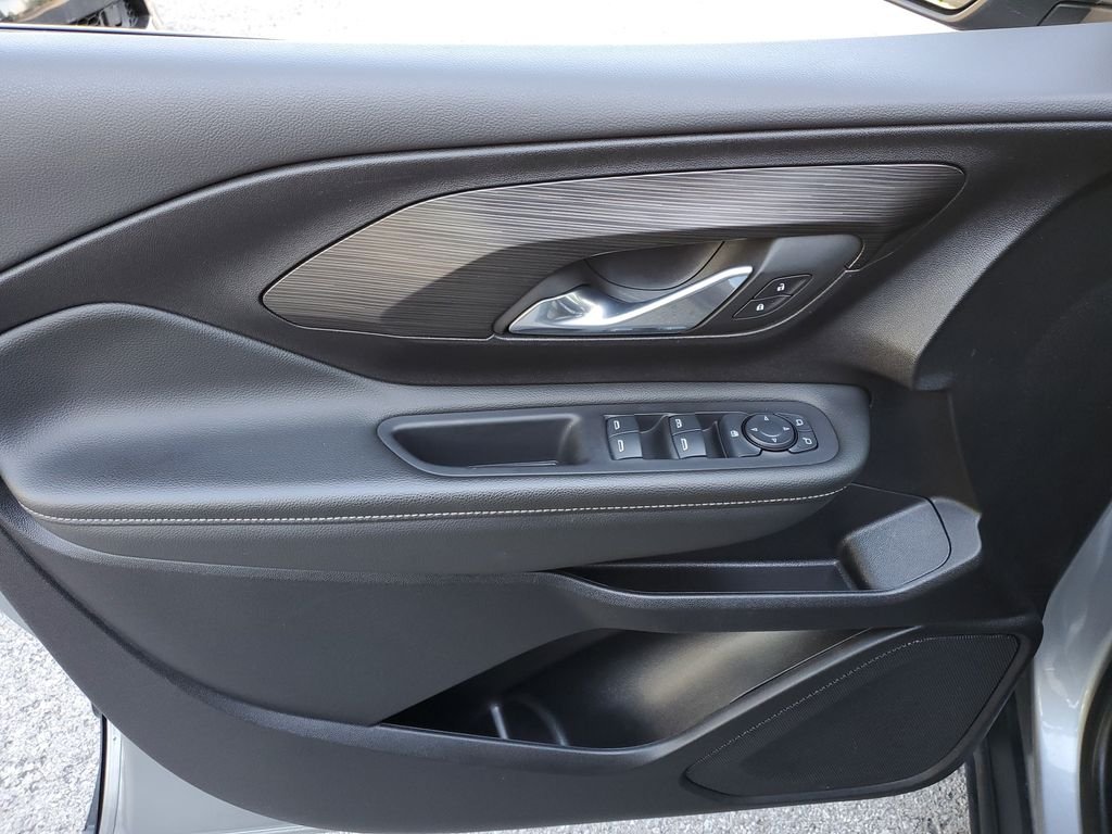 Used 2024 Silver GMC SLE image 14