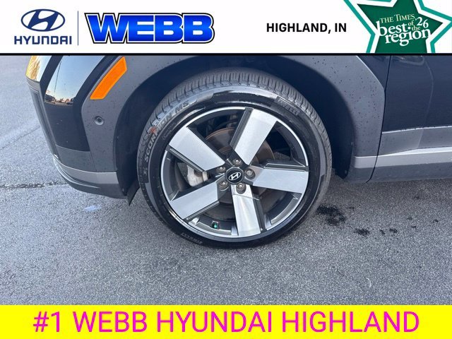 Used 2024 Phantom Black Hyundai Limited image 12