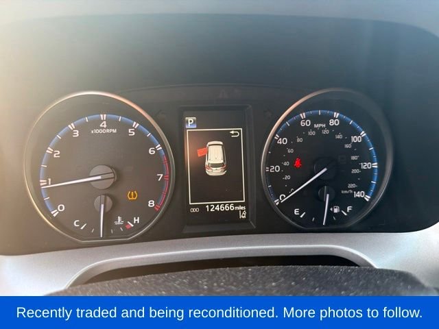 Used 2018 White Toyota LE image 3